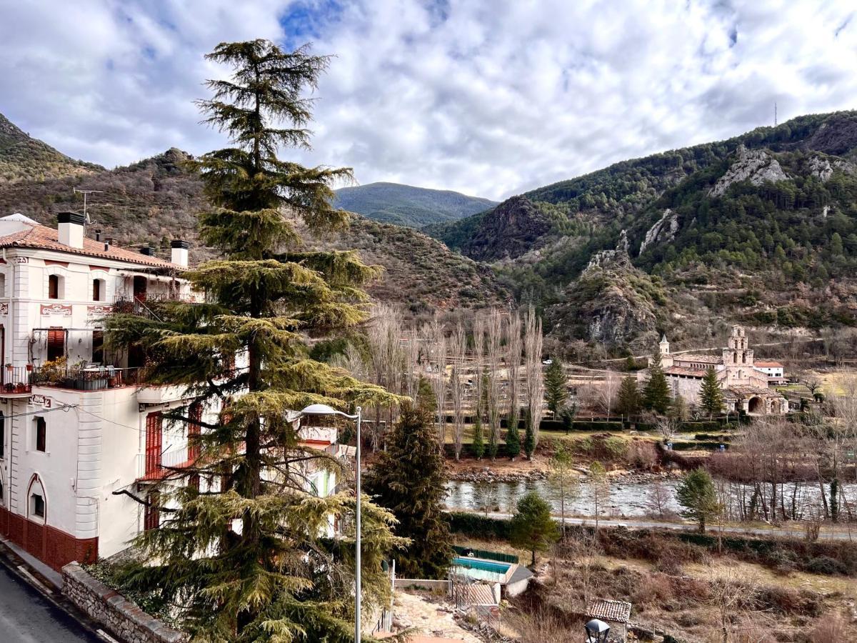 Apartamento Gerri - L'Amfitriona Gerri de la Sal المظهر الخارجي الصورة